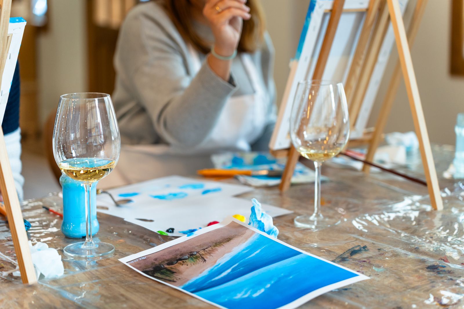 Unleash Her Inner Artist at a Paint & Sip Class in Fort Myers, Florida